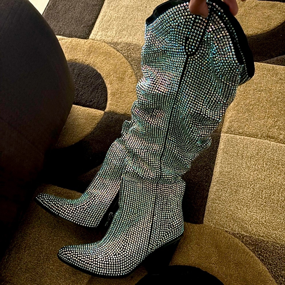 Crystal-Embellished Women's Boots Rhinestone boots - Picture 2 of 3